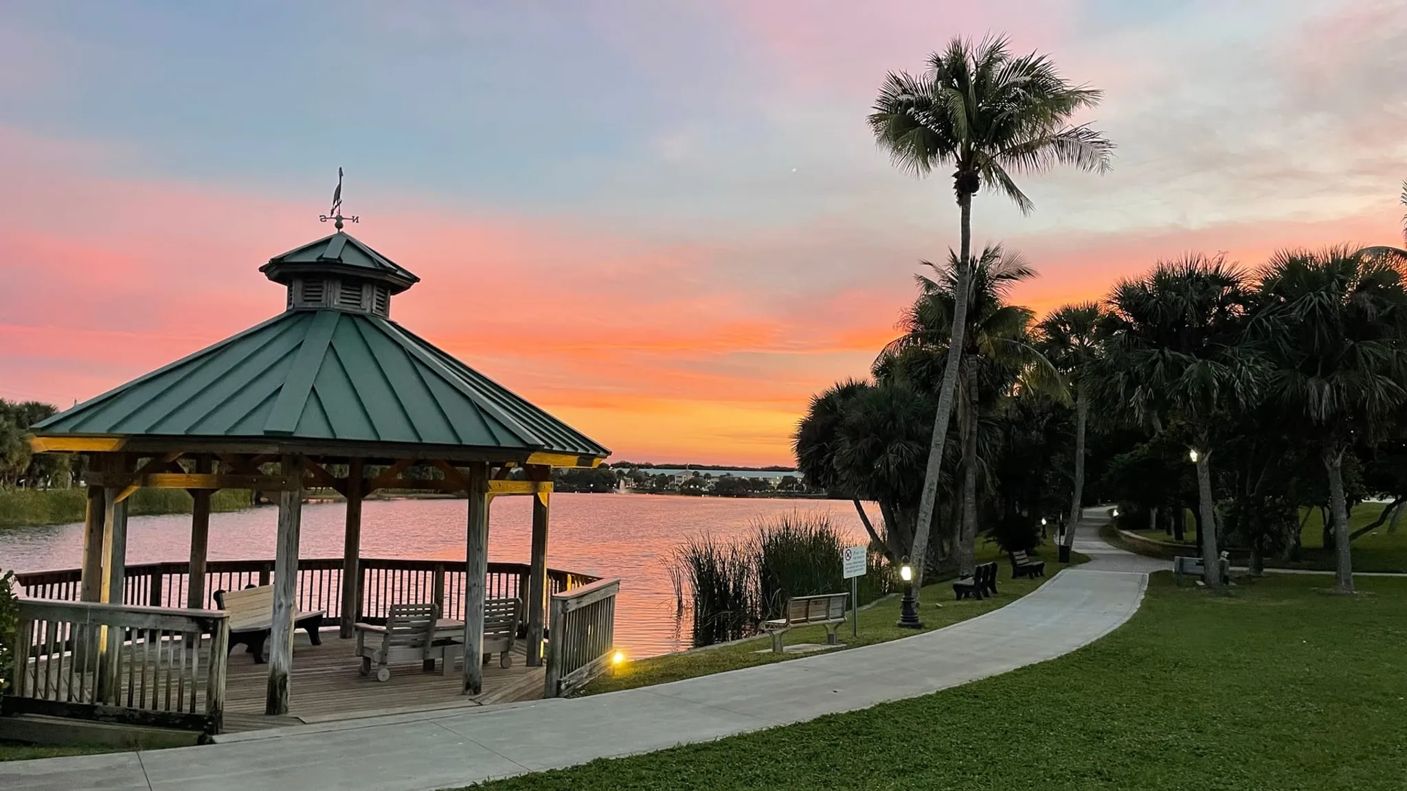Who Should Move to Juno Beach, Florida?
